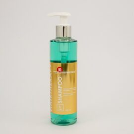 Utsukusy. Kami. &Scaron;ampoon 250 ml. / Juuste jaoks